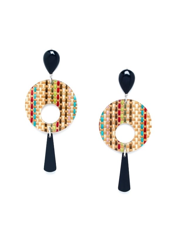 The Kimono Collection from Nature Bijoux comprises a bamboo weave in natural, white, red, turquoise and green overlaid with clear resin and co-ordinated with silver coloured metal. Nature Bijoux jewellery is guaranteed nickel and lead free.