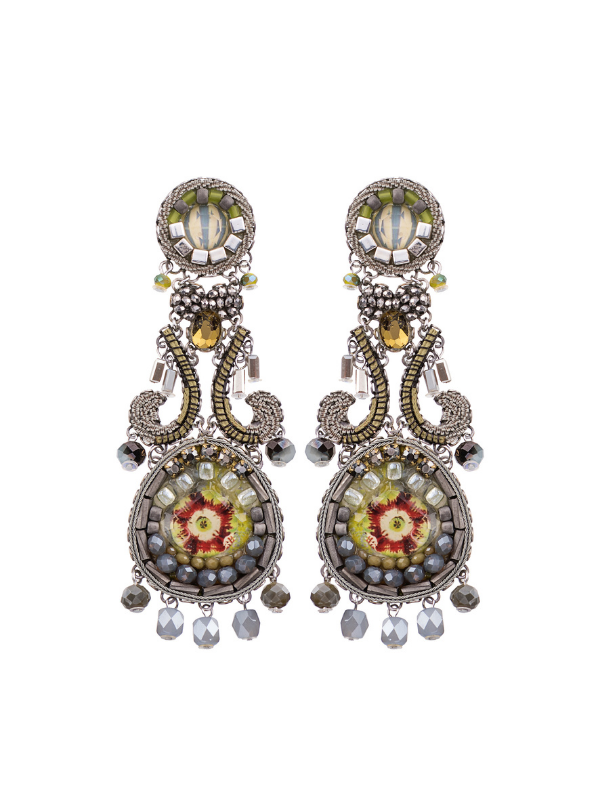 Ayala Bar's Winter 2021 jewellery release includes an enchanting Classic Collection range, Grey Sparkle. The designer has co-ordinated lime green highlights with light grey and tinges of ochre beading.