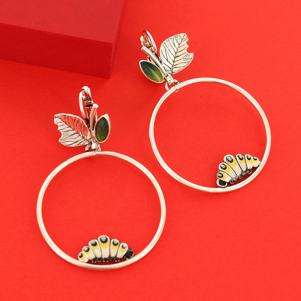 Taratata Cocoon Lever Back Earrings E25-03371-10M