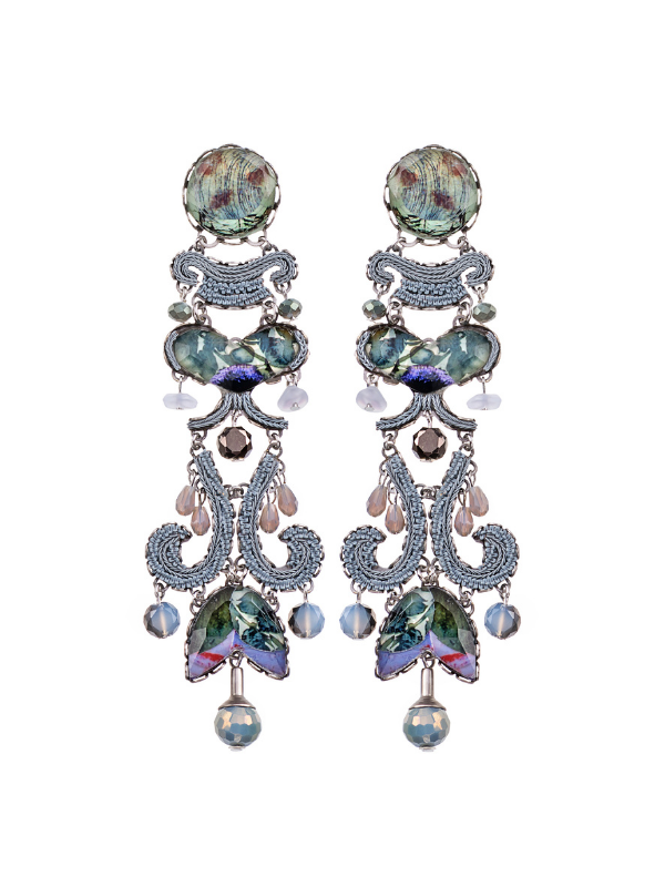 Ayala Bar, jewellery designer, beguiles with her handcrafted Romantic Night, Radiance Collection. With the use of soft mauves and leaf prints on textile, this is a feminine and elegant collection.
