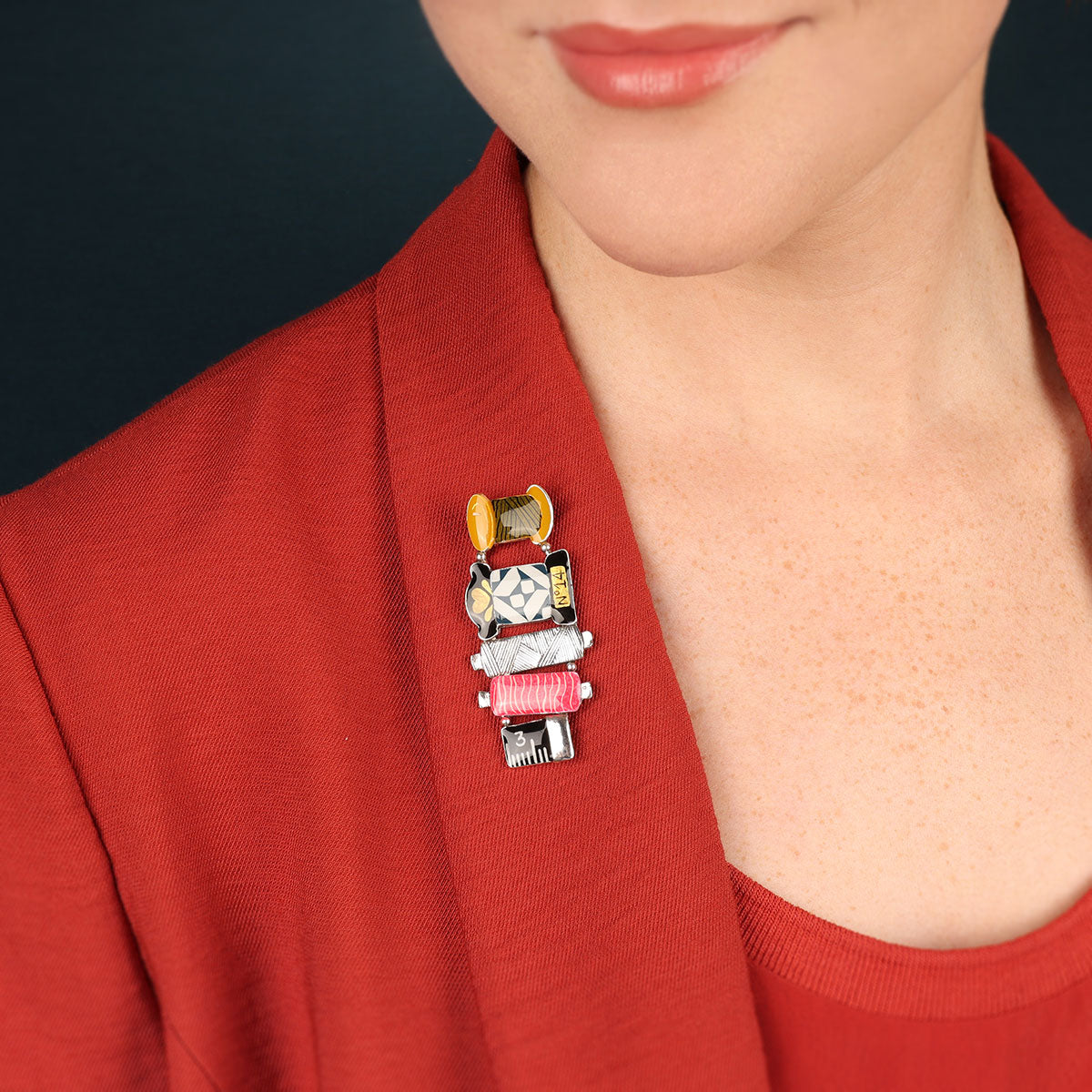 Taratata Ruban Brooch W25-10208-10M