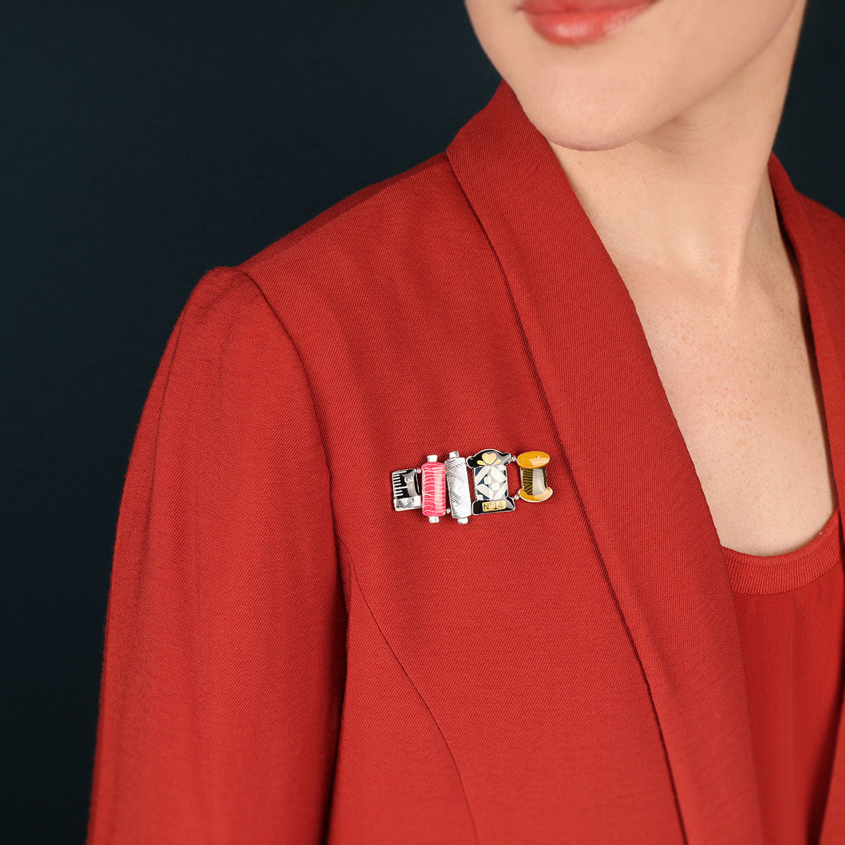 Taratata Ruban Brooch W25-10208-10M