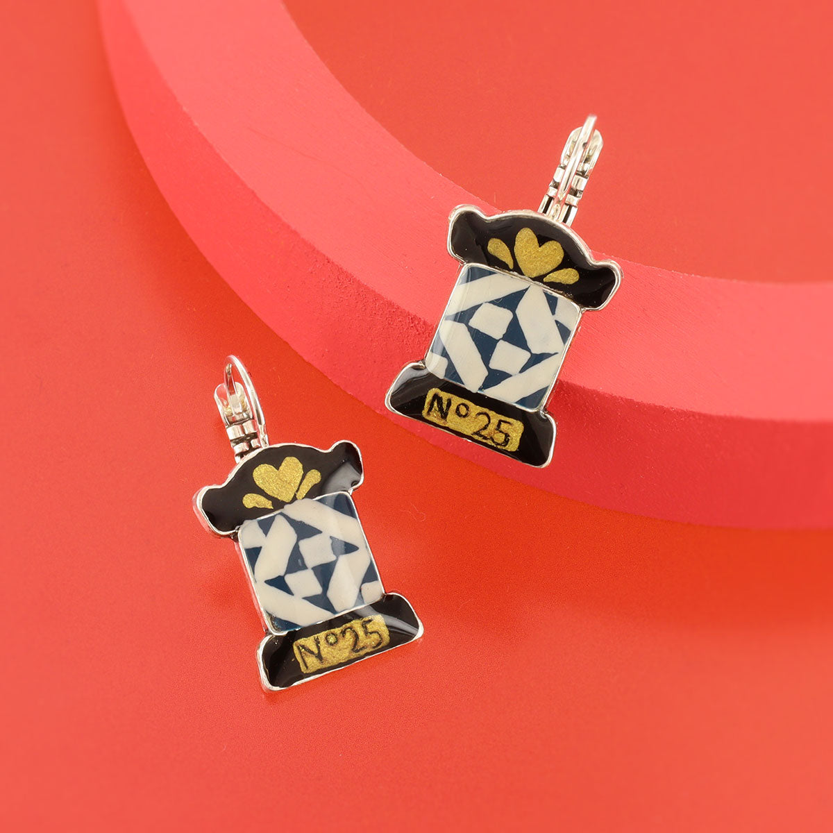 Taratata Ruban Lever Back Earrings W25-10797-104